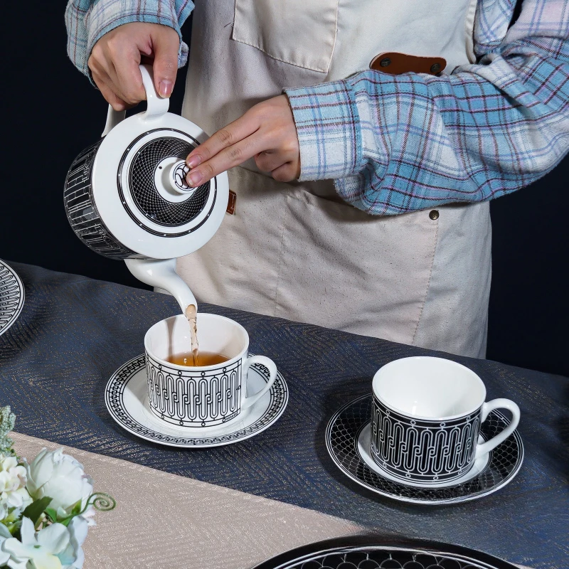 Coffee Tea Games - Prosty zestaw do herbaty w europejskim