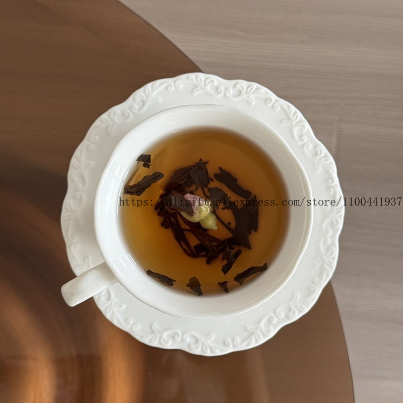 Francuski lekki luksusowy wytł – Coffee Tea Games recenzja i cena