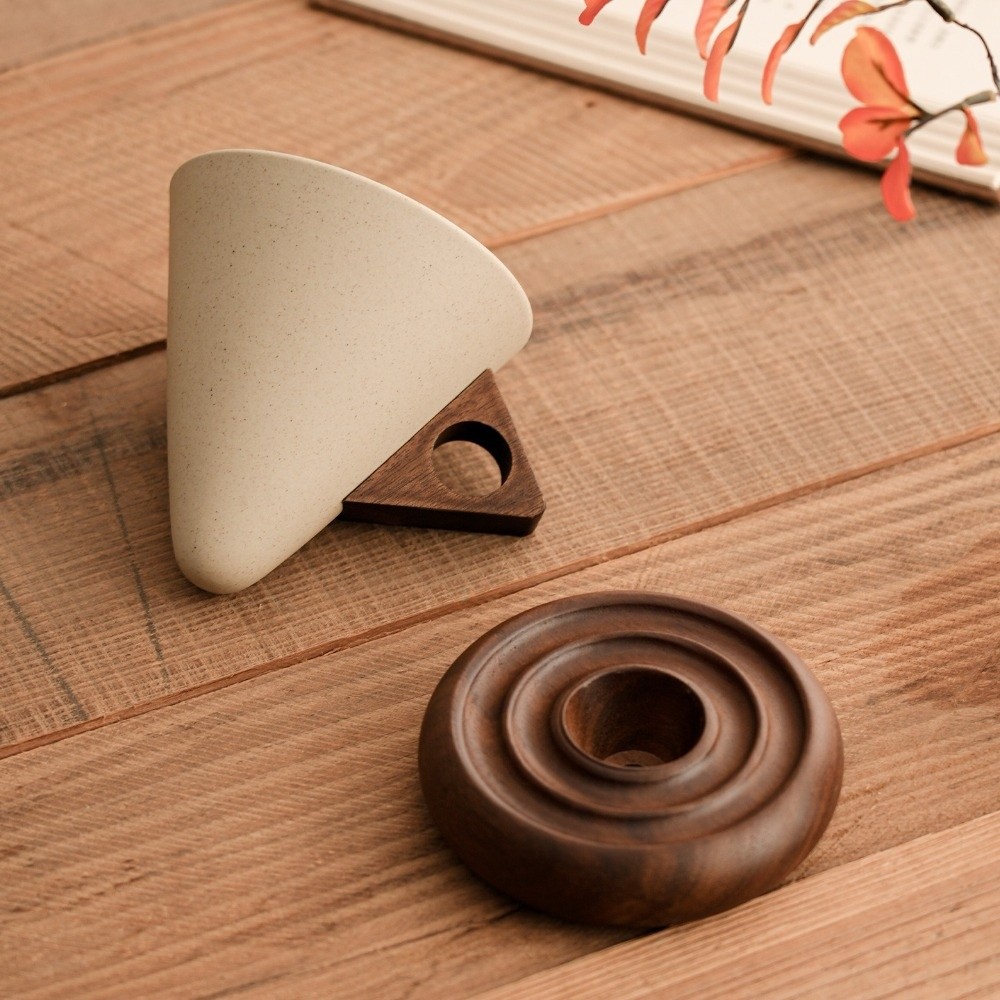 Gruboziarnisty ceramiczny trój – Coffee Tea Essentials recenzja i cena
