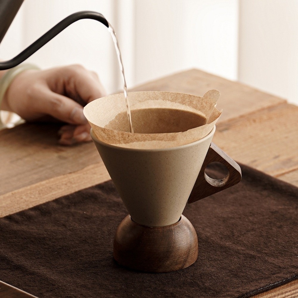 Gruboziarnisty ceramiczny trój – Coffee Tea Essentials recenzja i cena